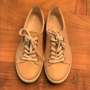 Ecco tan leather sneakers